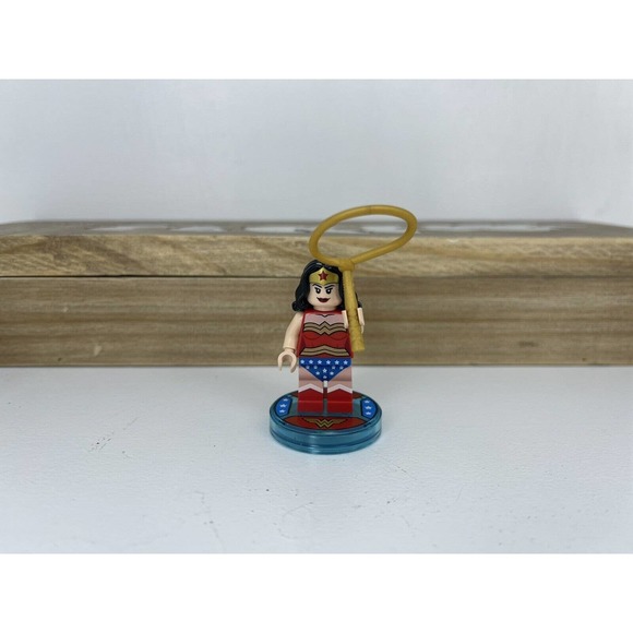 Lego Dimensions Wonder Woman Figure and Tag T/002 - Picture 1 of 1
